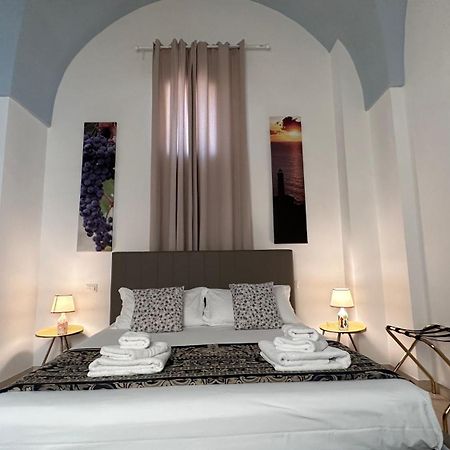 Casa Mamma Elvira Bed & Breakfast เลชเช ภายนอก รูปภาพ