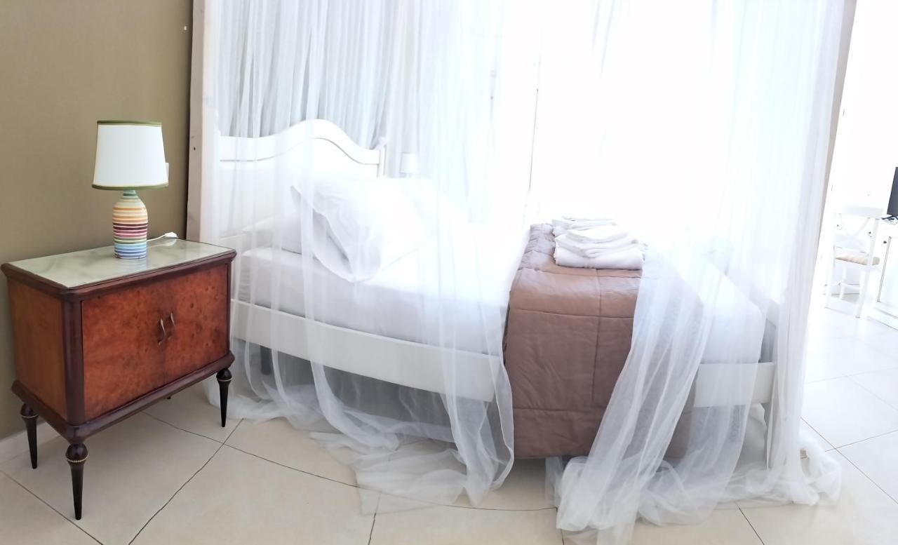 Casa Mamma Elvira Bed & Breakfast เลชเช ภายนอก รูปภาพ